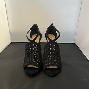 Ynot? Heels